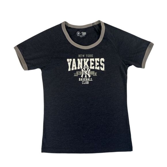 MLB New York Yankees Women's Scoop Neck T-Shirt in Blue/Grey, Small - Picture 1 of 4